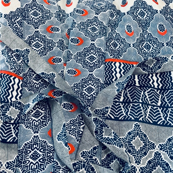 Natori Aztec print nightgown/robe set - Picture 4 of 5